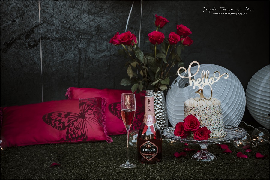 Tanya 30th Cake Smash 2019 -21jpg